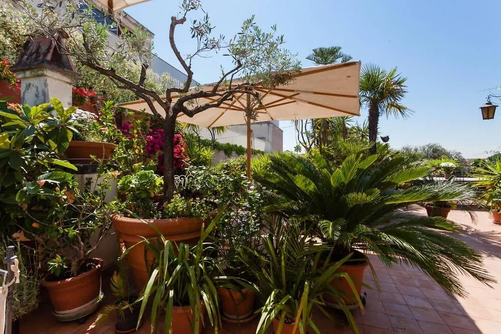 Treasurerome Daphne Terrace Apartment  Rome